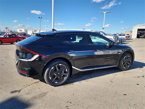 New 2025 Kia EV6 Wind image 2