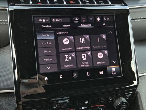 New 2025 Jeep Grand Cherokee L Altitude image 12