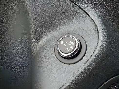 New 2026 Buick Encore GX Avenir w/ Avenir Technology Package image 31