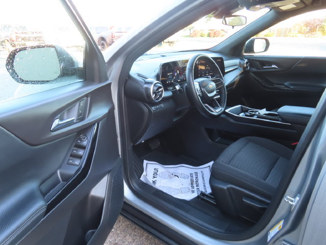 Used 2026 Chevrolet Equinox LT AWD/4WD image 17
