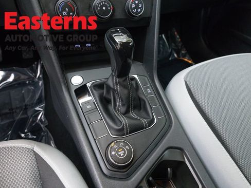 Used 2022 Volkswagen Taos S AWD/4WD image 12