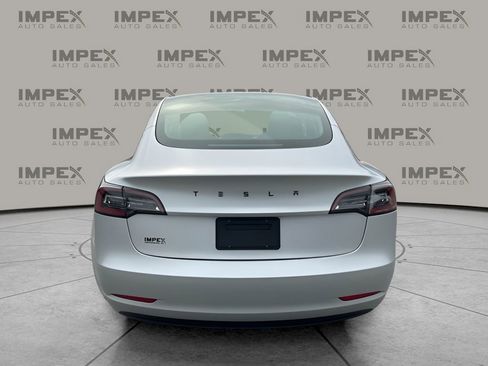 Used 2021 Tesla Model 3 Standard Range Plus image 4