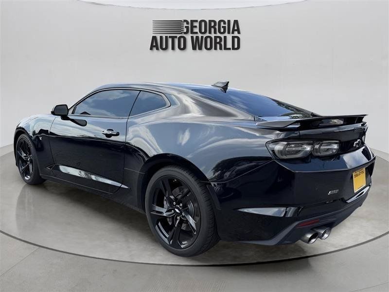 Used 2019 Chevrolet Camaro SS RWD image 11