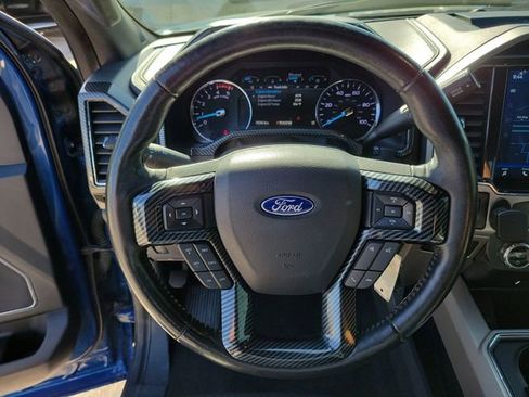 Used 2022 Ford F250 Lariat w/ Black Appearance Package AWD/4WD image 26