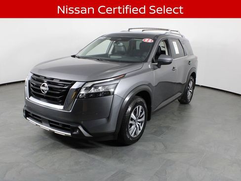 Certified 2022 Nissan Pathfinder SL FWD image 2