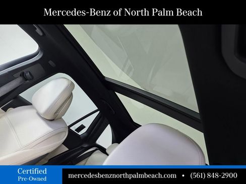 Used 2024 Mercedes-Benz GLC 300 4MATIC image 12