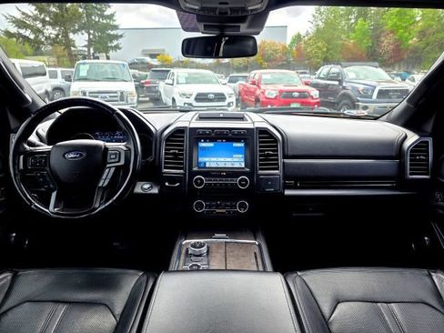 Used 2018 Ford Expedition Max Limited w/ Equipment Group 302A AWD/4WD image 9