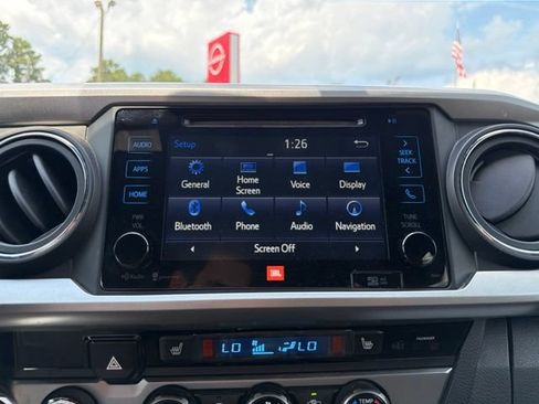 Used 2016 Toyota Tacoma Limited w/ Towing Package AWD/4WD image 26