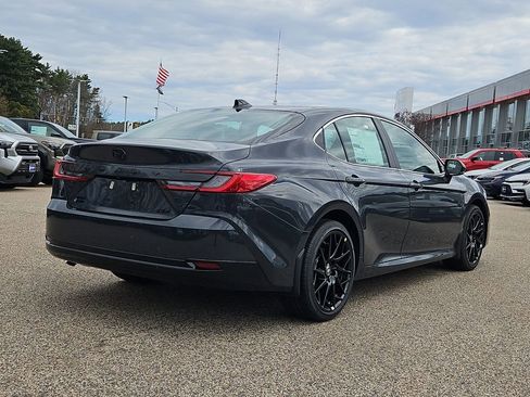 New 2026 Toyota Camry XLE AWD/4WD image 3