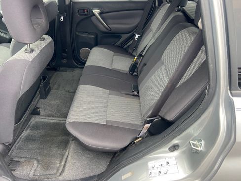 Used 2004 Toyota RAV4 4WD image 14