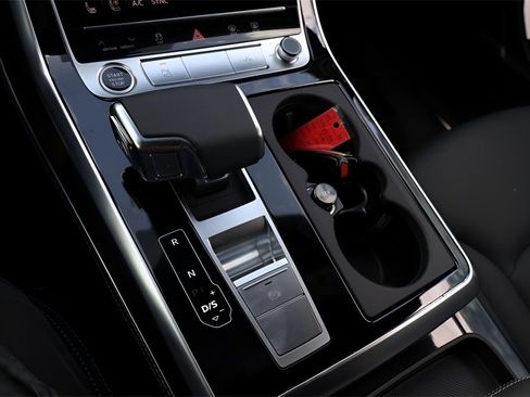 New 2025 Audi Q8 Premium Plus image 26