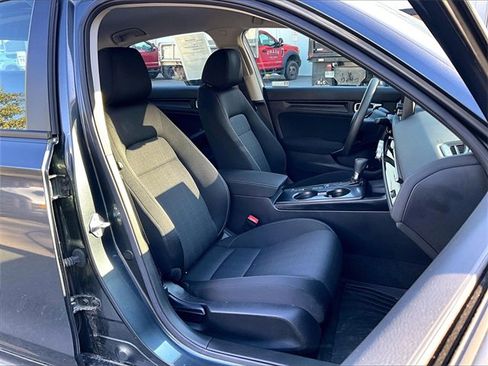 Used 2023 Honda Civic LX image 7