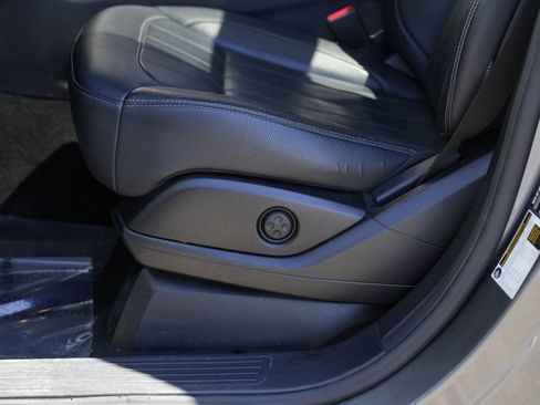 Used 2019 Mercedes-Benz GLS 450 4MATIC image 22