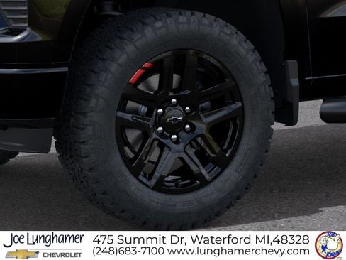 New 2026 Chevrolet Silverado 1500 RST w/ Redline Edition AWD/4WD image 9