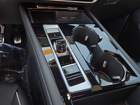 New 2025 Volkswagen Atlas Cross Sport SEL Premium R-Line image 24