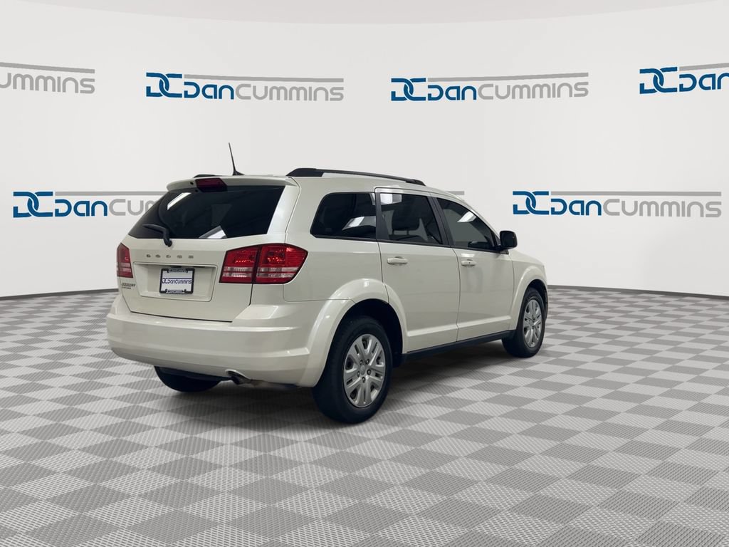 Used 2018 Dodge Journey SE w/ Connectivity Group FWD image 8
