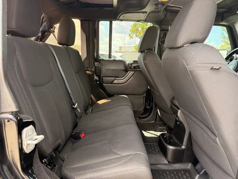 Used 2015 Jeep Wrangler Unlimited Sport w/ Quick Order Package 24S AWD/4WD image 20
