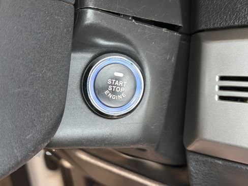 Used 2013 Ford F150 Raptor w/ Luxury Equipment Group AWD/4WD image 33