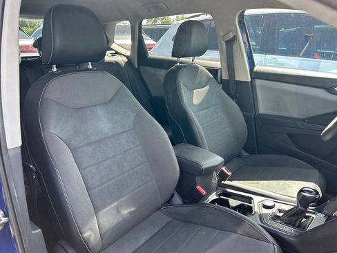 Used 2022 Volkswagen Taos SE AWD/4WD image 43