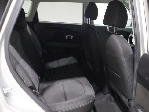 Used 2018 Kia Soul + FWD image 20