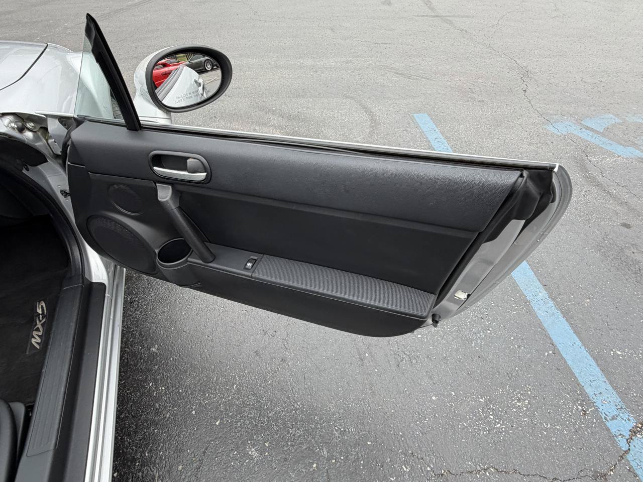 Used 2007 MAZDA MX-5 Miata Touring RWD image 29