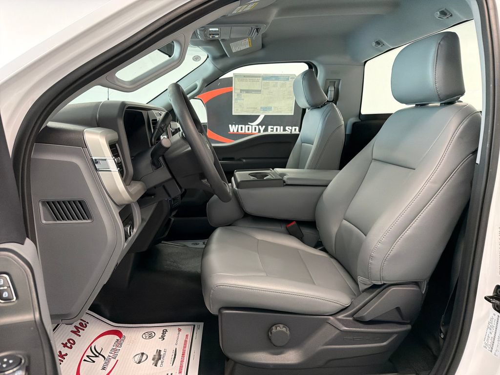 New 2026 Ford F250 XL w/ XL Chrome Package RWD image 11