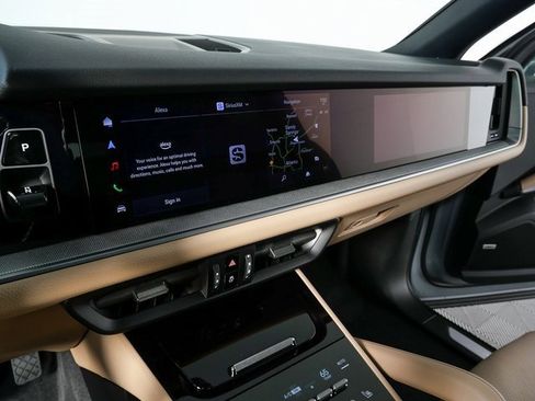 Certified 2026 Porsche Cayenne image 13