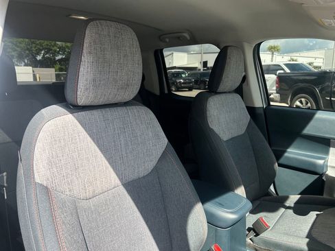 Used 2023 Ford Maverick XLT image 12