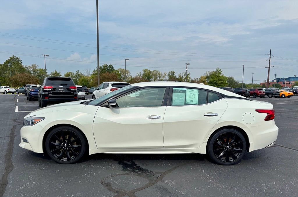 Used 2017 Nissan Maxima SR FWD image 4