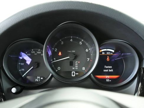 New 2025 Porsche Macan image 14