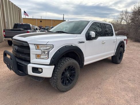 Used 2015 Ford F150 Lariat image 1