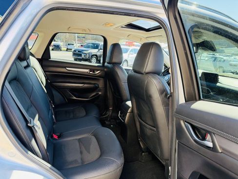 Used 2019 MAZDA CX-5 Touring image 19