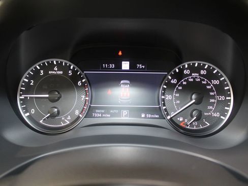 Used 2024 Nissan Armada Platinum w/ Captain's Chairs Package image 44