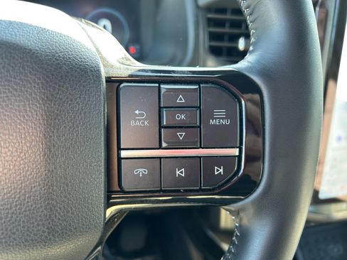 Used 2025 Ford F150 Lightning Platinum AWD/4WD image 22