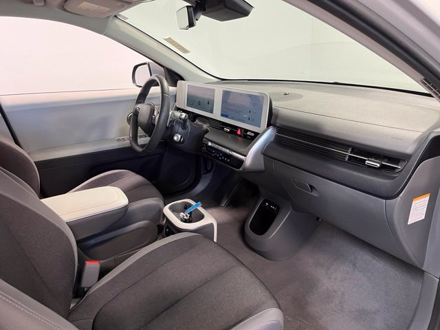 Used 2024 Hyundai Ioniq 5 SEL RWD image 11