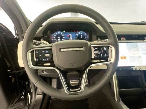 New 2026 Land Rover Discovery Sport Landmark AWD/4WD image 11