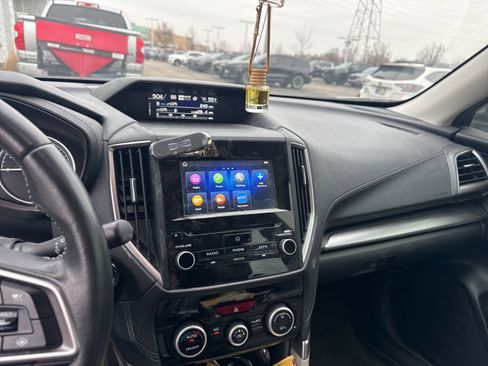 Used 2023 Subaru Forester Premium image 13