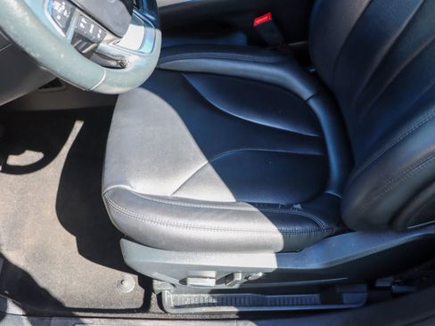 Used 2019 Lincoln Nautilus FWD image 15
