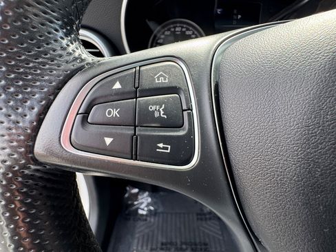 Used 2017 Mercedes-Benz GLC 300 4MATIC w/ Premium 1 Package image 24