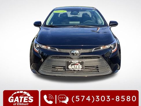 Used 2024 Toyota Corolla LE image 2