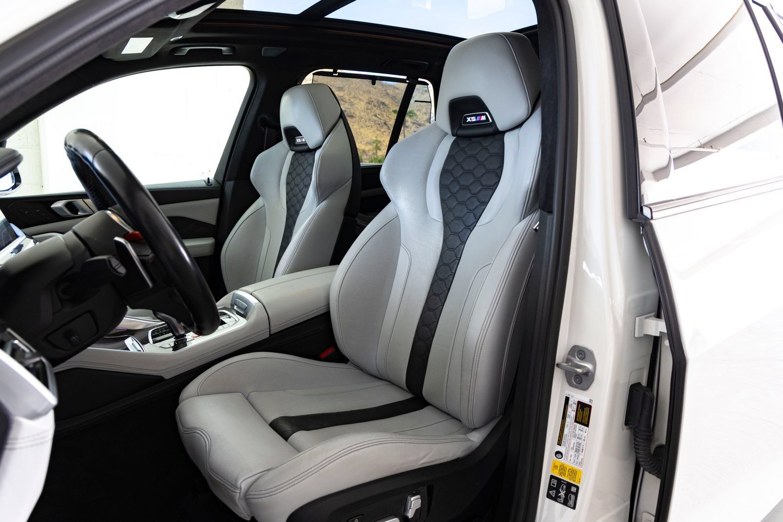 Used 2021 BMW X5 M w/ Competition Package AWD/4WD image 22