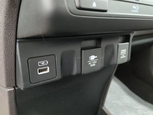 Used 2023 Honda Odyssey Touring image 34