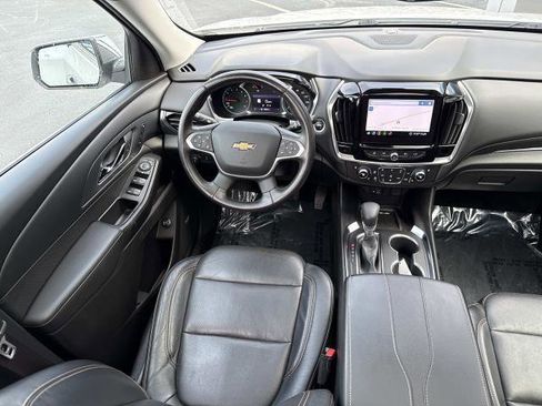 Used 2021 Chevrolet Traverse Premier AWD/4WD image 28