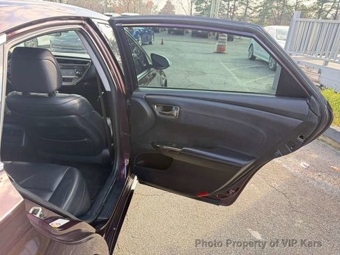 Used 2017 Toyota Avalon XLE image 9