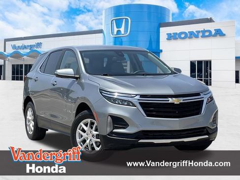 Used 2023 Chevrolet Equinox LT AWD/4WD image 1