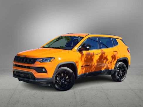 Used 2026 Jeep Compass Latitude AWD/4WD image 1