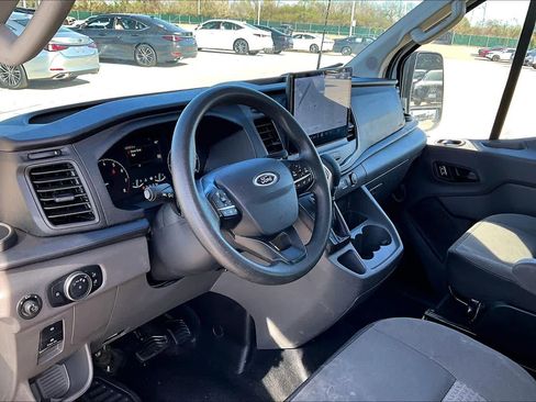Used 2022 Ford Transit 350 XLT image 17