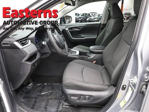 Used 2024 Toyota RAV4 XLE AWD/4WD image 13