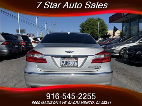 Used 2012 Hyundai Genesis 5.0 R-Spec RWD image 5