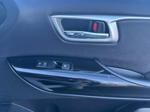 Used 2019 Toyota Mirai image 18